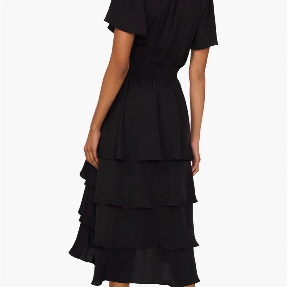 Vince Camuto Black Tiered Ruffle High-Low Dress, V Neck and flutter sleeves sz M - Picture 3 of 7